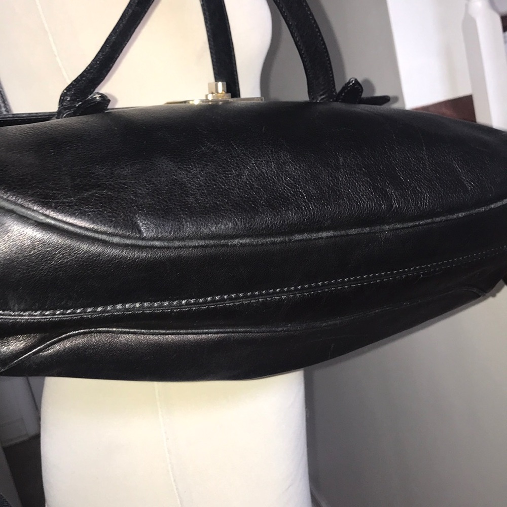Vintage Sapel Italian leather handbag 😘 - Picture 4 of 8